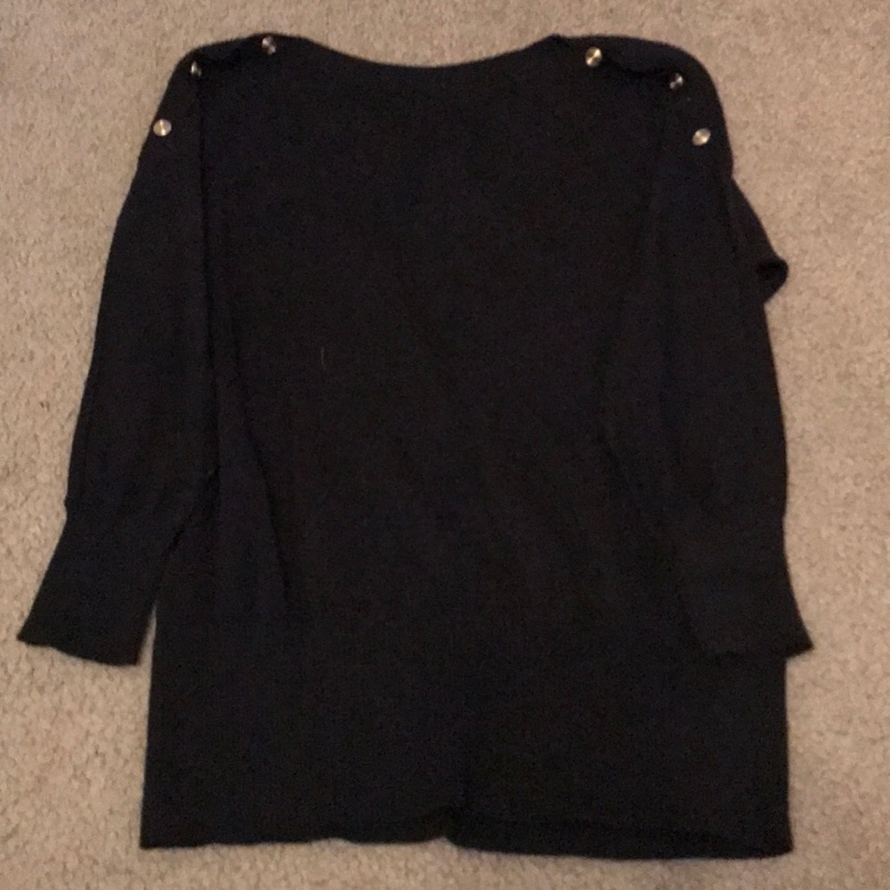 Gap sweater